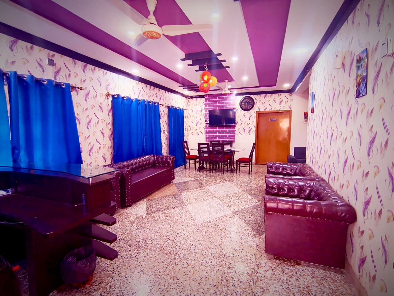 Central Lounge